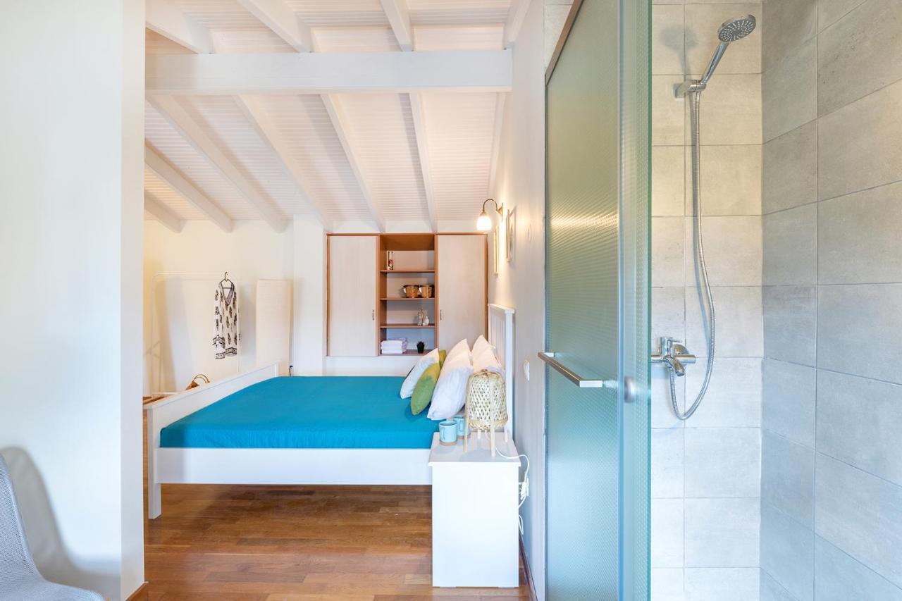 Spyrelia Villa With Private Pool & Outdoor Hot Tub Dassia  Bagian luar foto