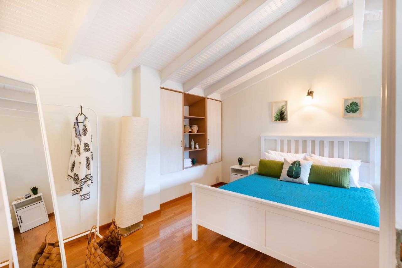 Spyrelia Villa With Private Pool & Outdoor Hot Tub Dassia  Bagian luar foto